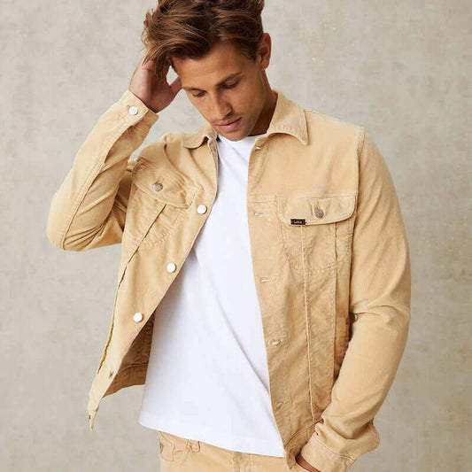 Lois Jeans Summer 2021 new styles featuring a model in a beige jacket and white t-shirt.