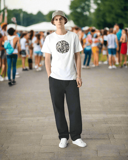 Pretty Green AQUARELLE Paisley Applique Logo T Shirt White