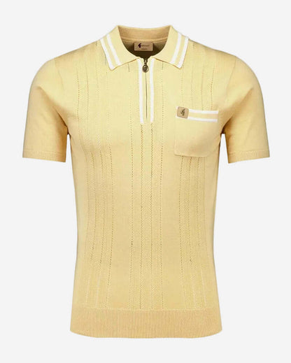 Gabicci JOHNSON Polo Lemon featuring a knitted zip design with short sleeves and ribbed details.
