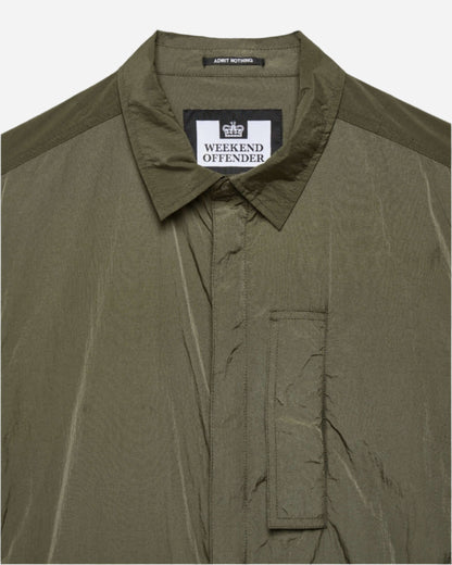 Weekend Offender PORTER Overshirt in Castle Green close-up front view